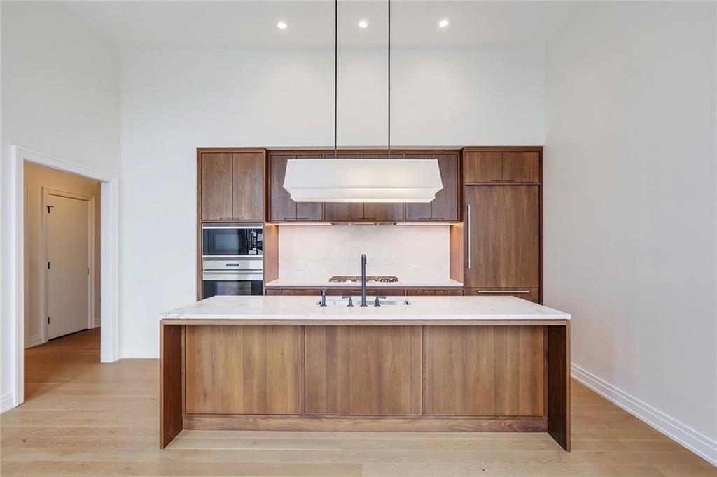 1001 JULIA Street 6G