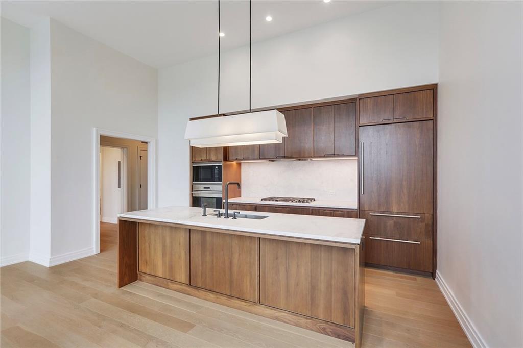 1001 JULIA Street 6G