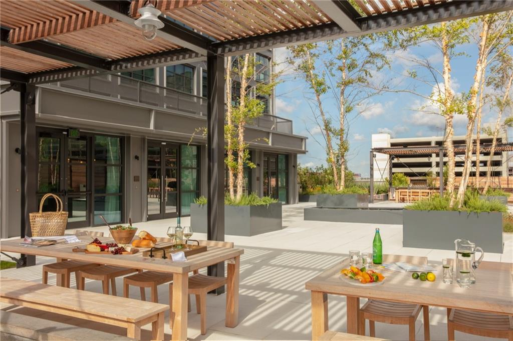 1001 JULIA Street 6G