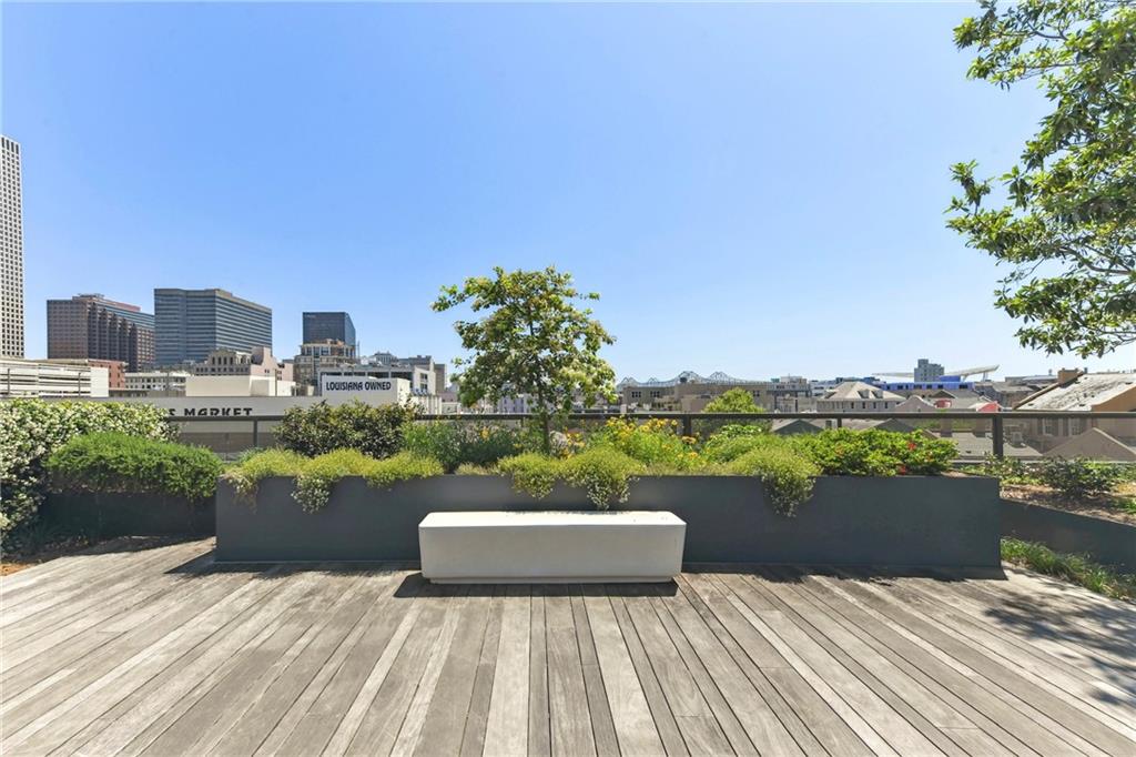 1001 JULIA Street 13G