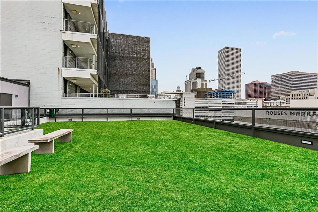 1001 JULIA Street 13G