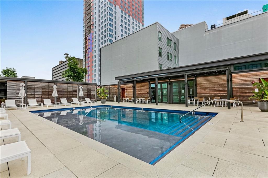 1001 JULIA Street 13G
