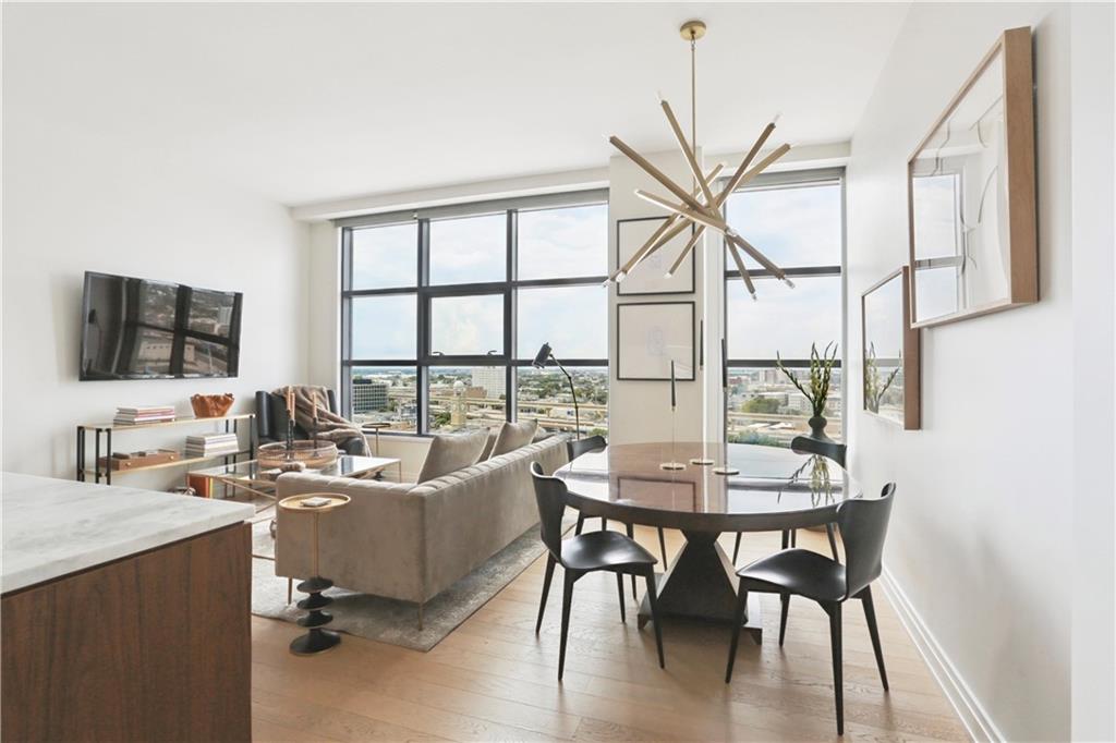 1001 JULIA Street 13G