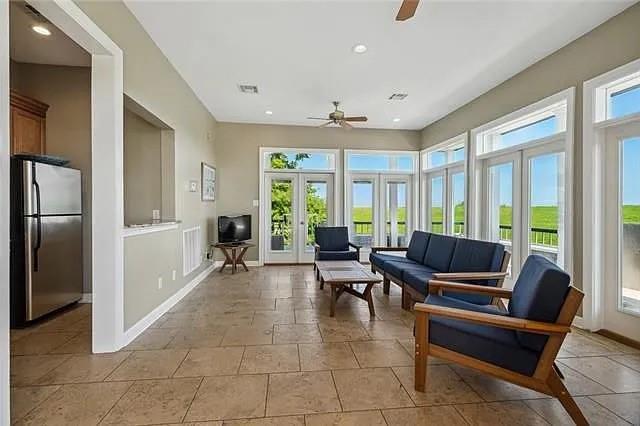 420 METAIRIE HAMMOND Highway 207