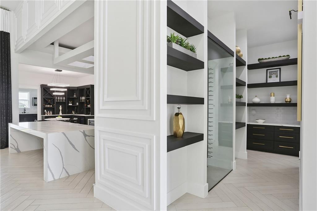 2221 SUNSET Boulevard