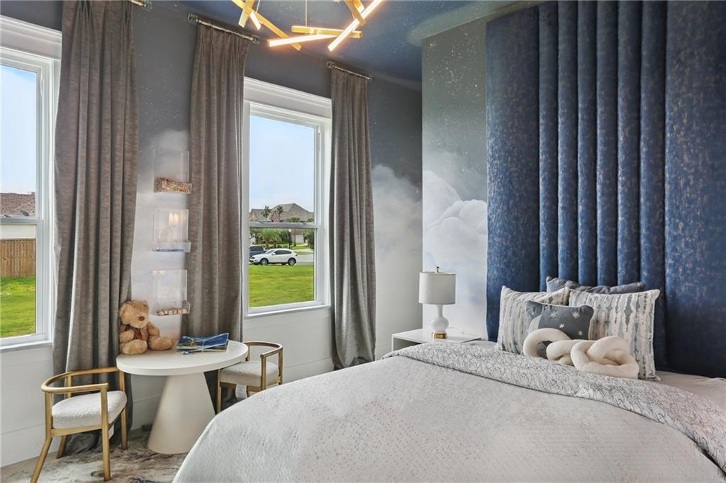 2221 SUNSET Boulevard