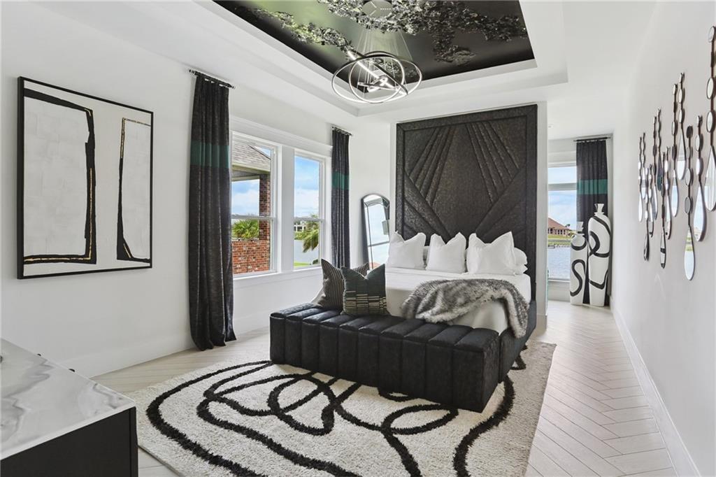 2221 SUNSET Boulevard