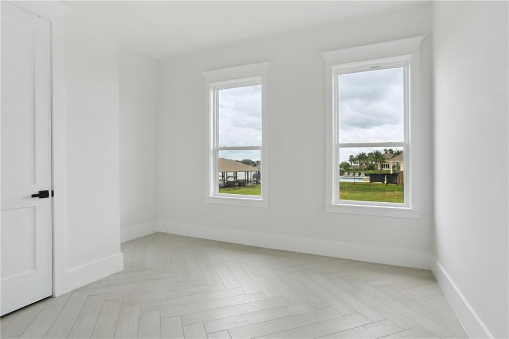 2221 SUNSET Boulevard