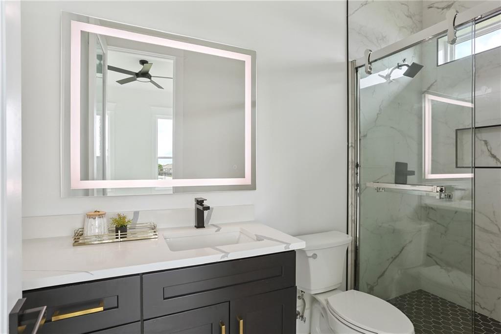 2221 SUNSET Boulevard