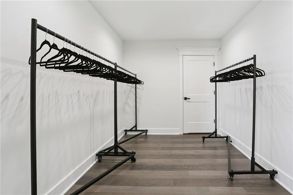 2221 SUNSET Boulevard