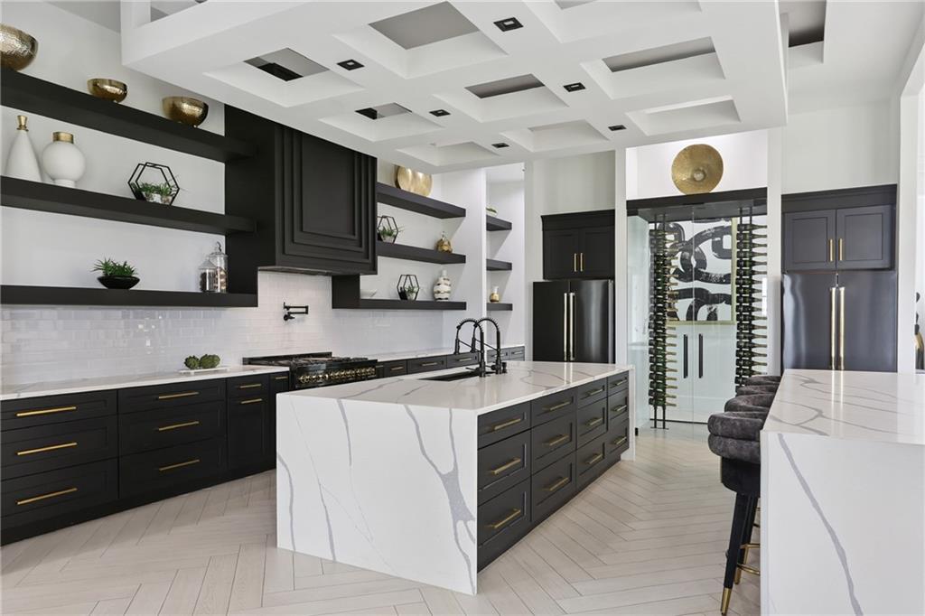 2221 SUNSET Boulevard