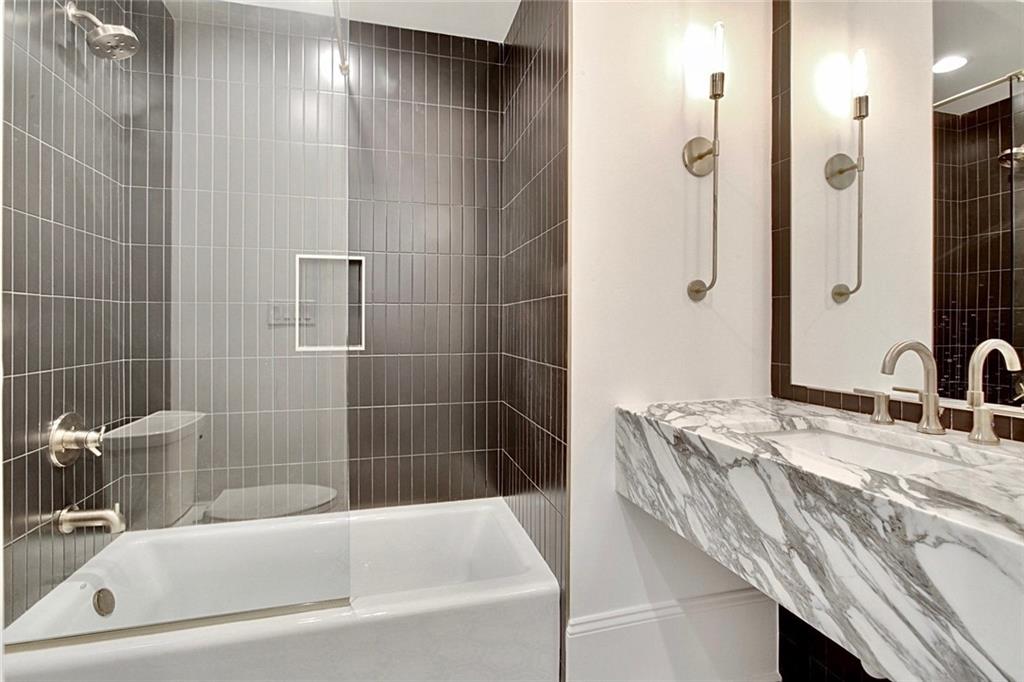 226 DECATUR Street 2A