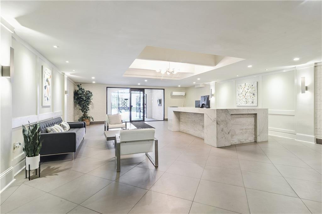 1765 COLISEUM Street 214