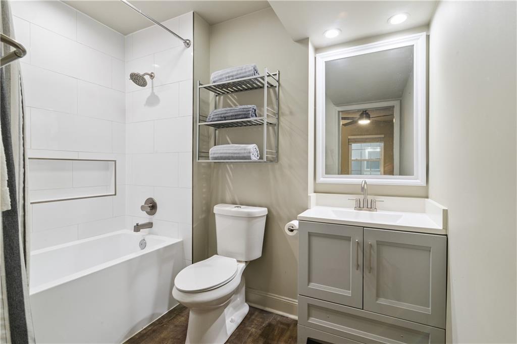 1765 COLISEUM Street 214