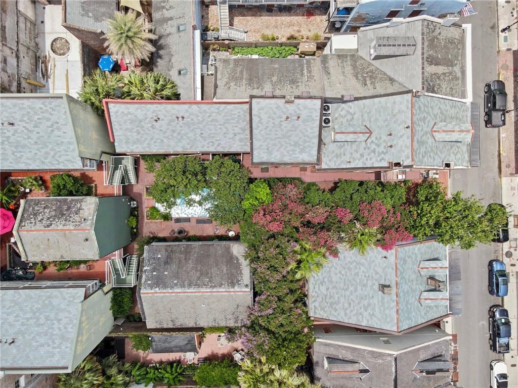 1022 ST. PETER Street 201