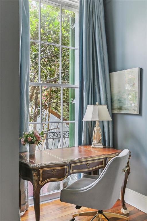 1022 ST. PETER Street 201