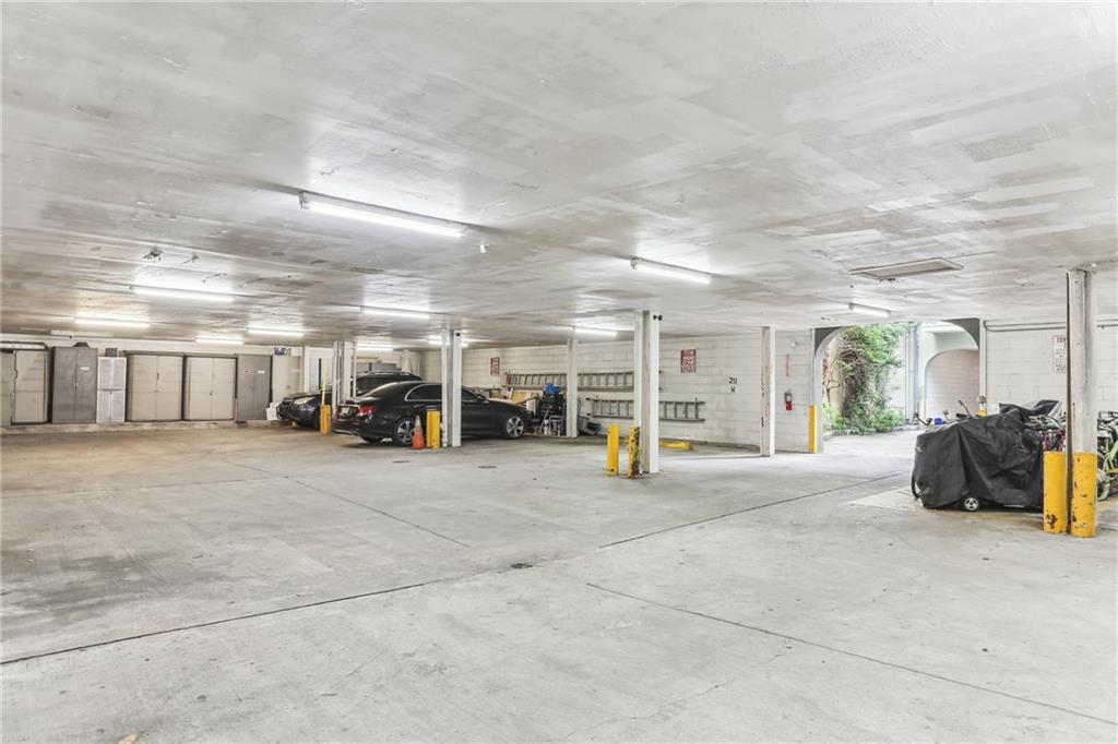 1022 ST. PETER Street 201