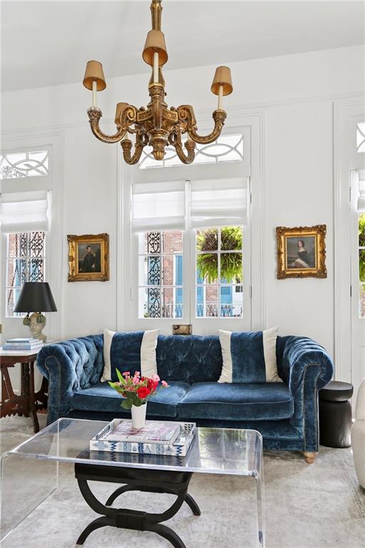 1022 ST. PETER Street 201