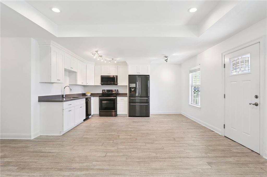 4415 TCHOUPITOULAS Street