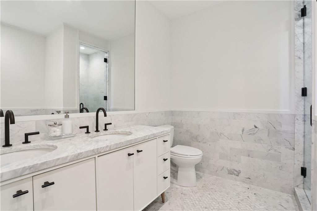 1001 JULIA Street 13A