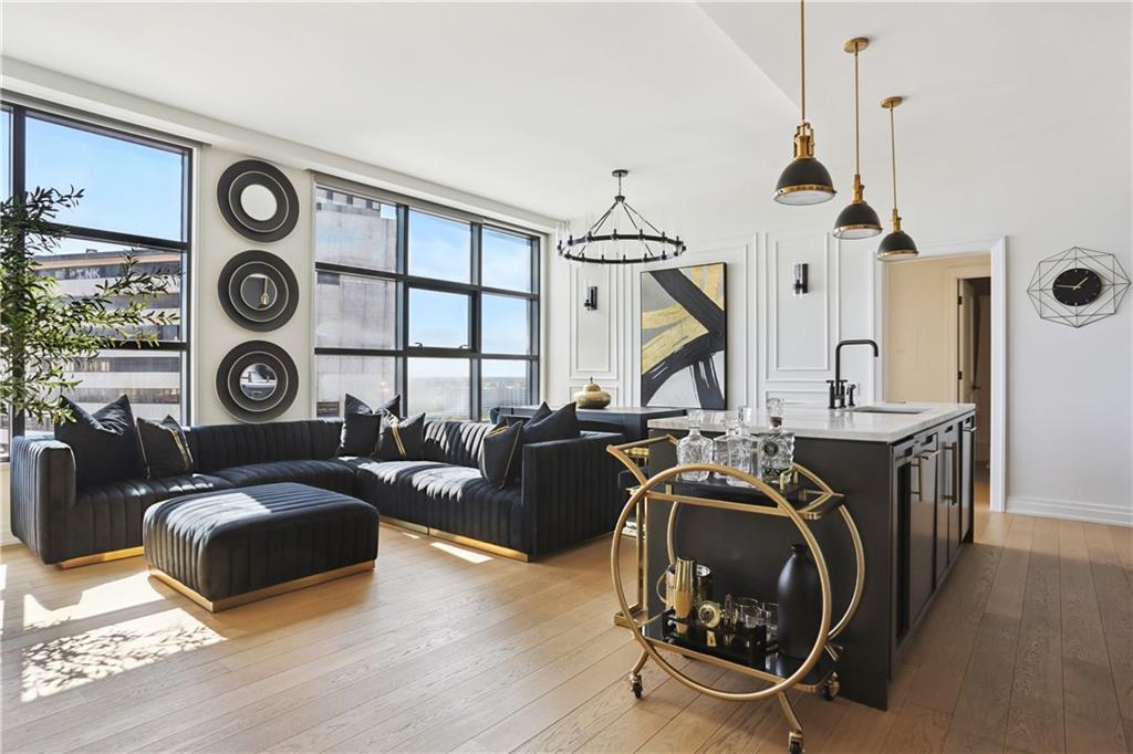 1001 JULIA Street 13A