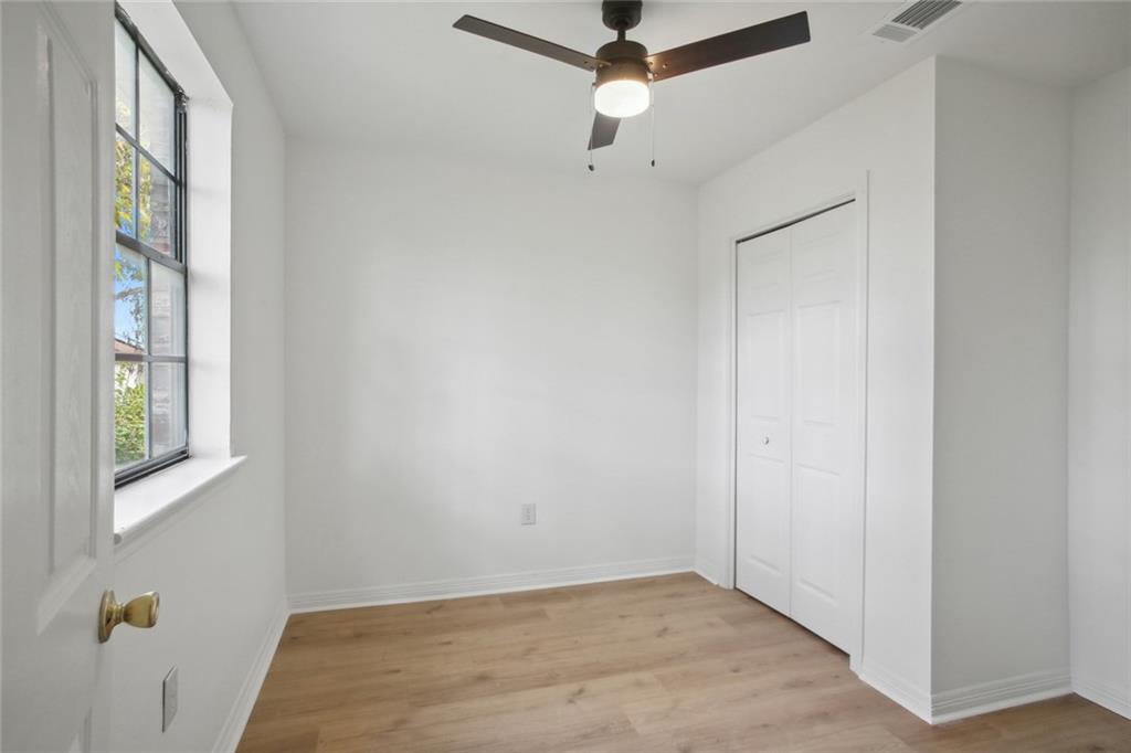 2119 HUMANITY. Street