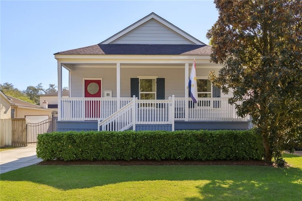 1508 CRESCENT Drive