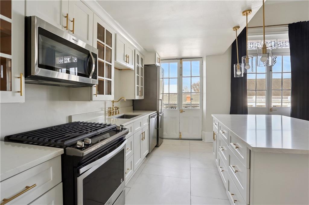 1212 N RAMPART Street 400