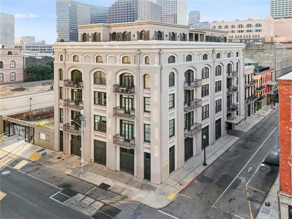 416 COMMON Street PHB