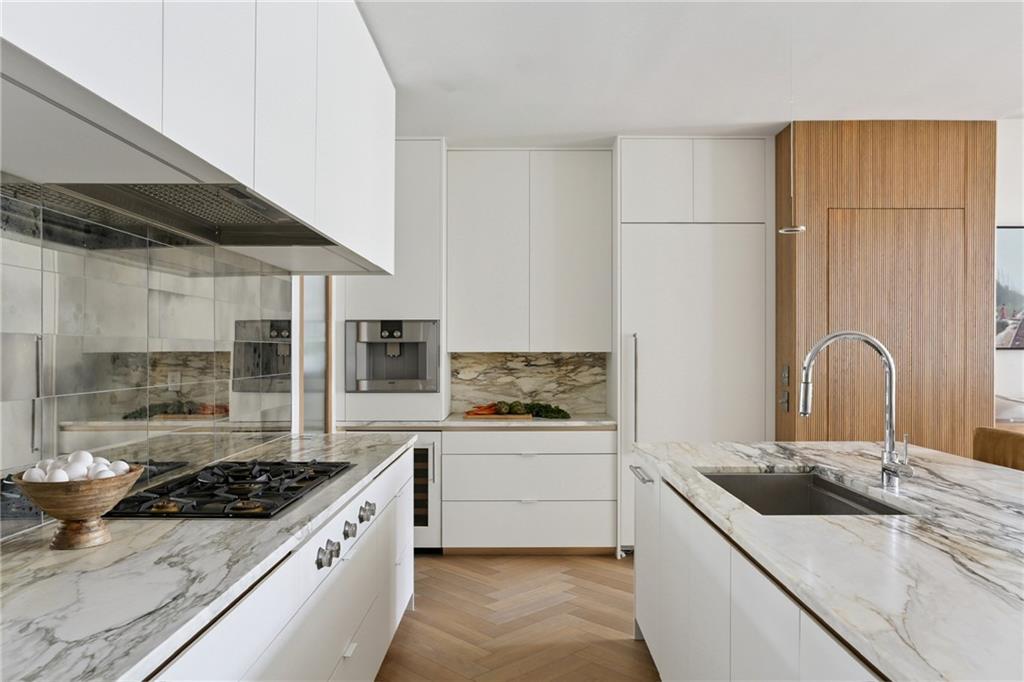 416 COMMON Street PHB