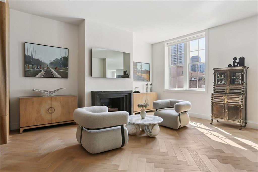 416 COMMON Street PHB