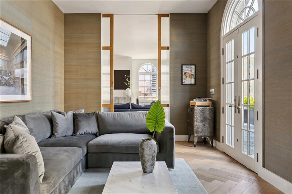 416 COMMON Street PHB