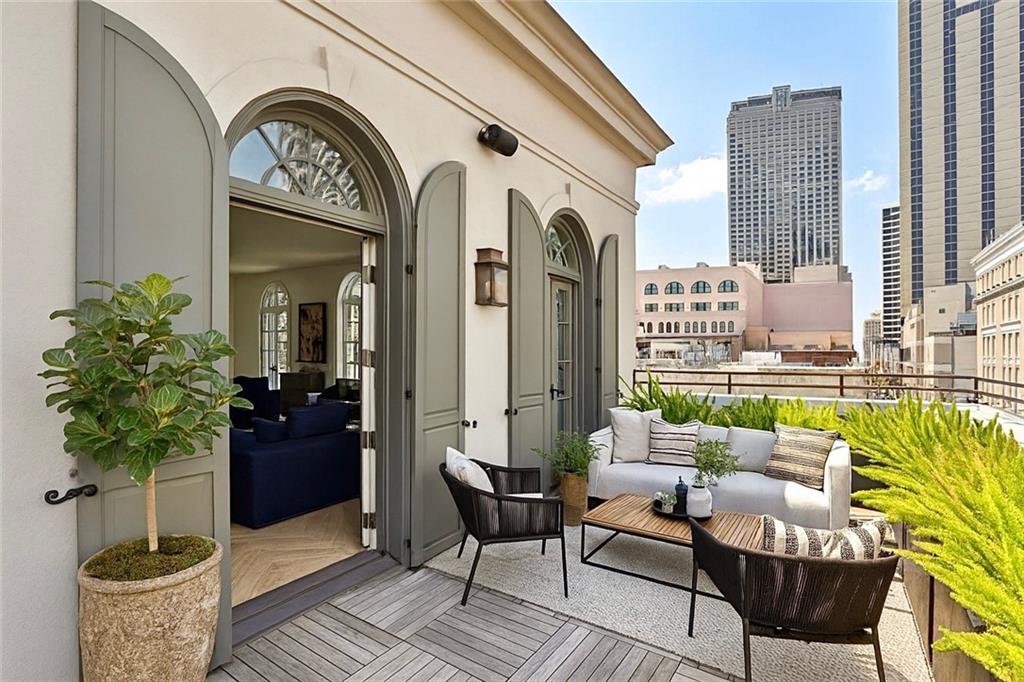 416 COMMON Street PHB