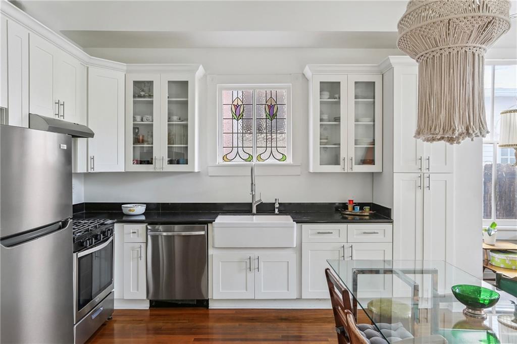 2126 BRAINARD Street