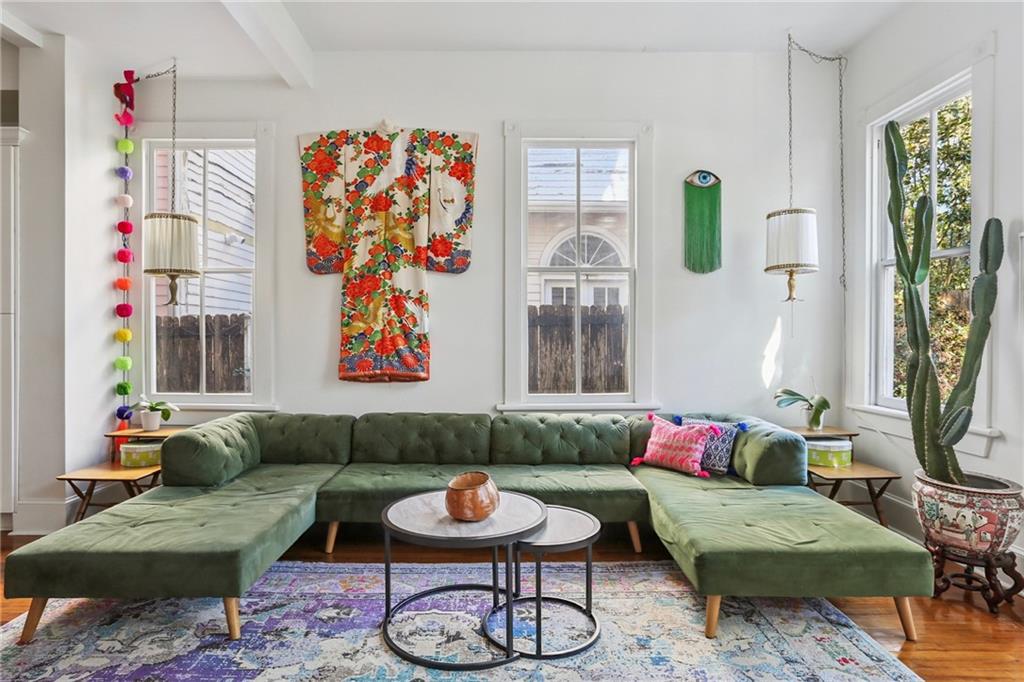 2126 BRAINARD Street