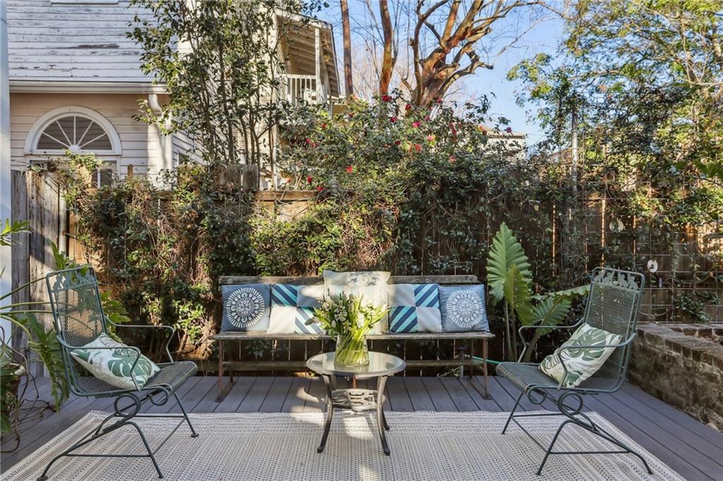 2126 BRAINARD Street