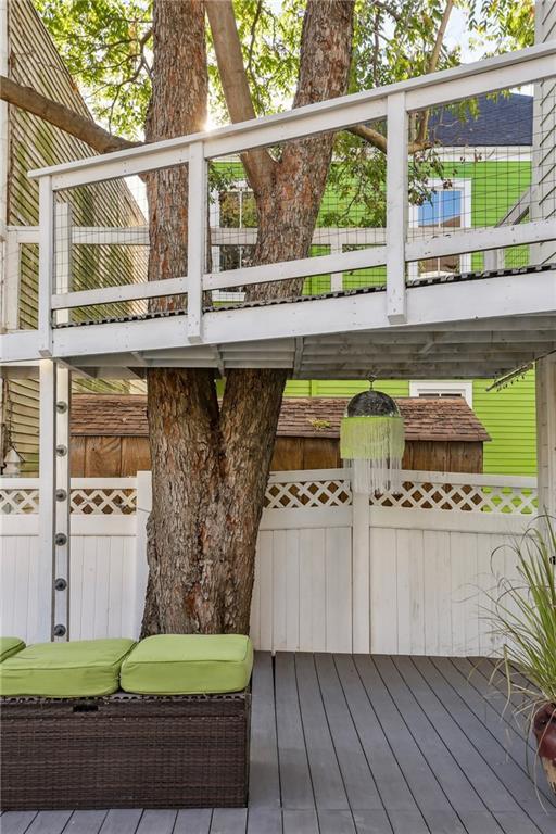 2126 BRAINARD Street