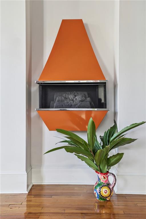 2126 BRAINARD Street