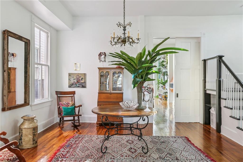 2126 BRAINARD Street