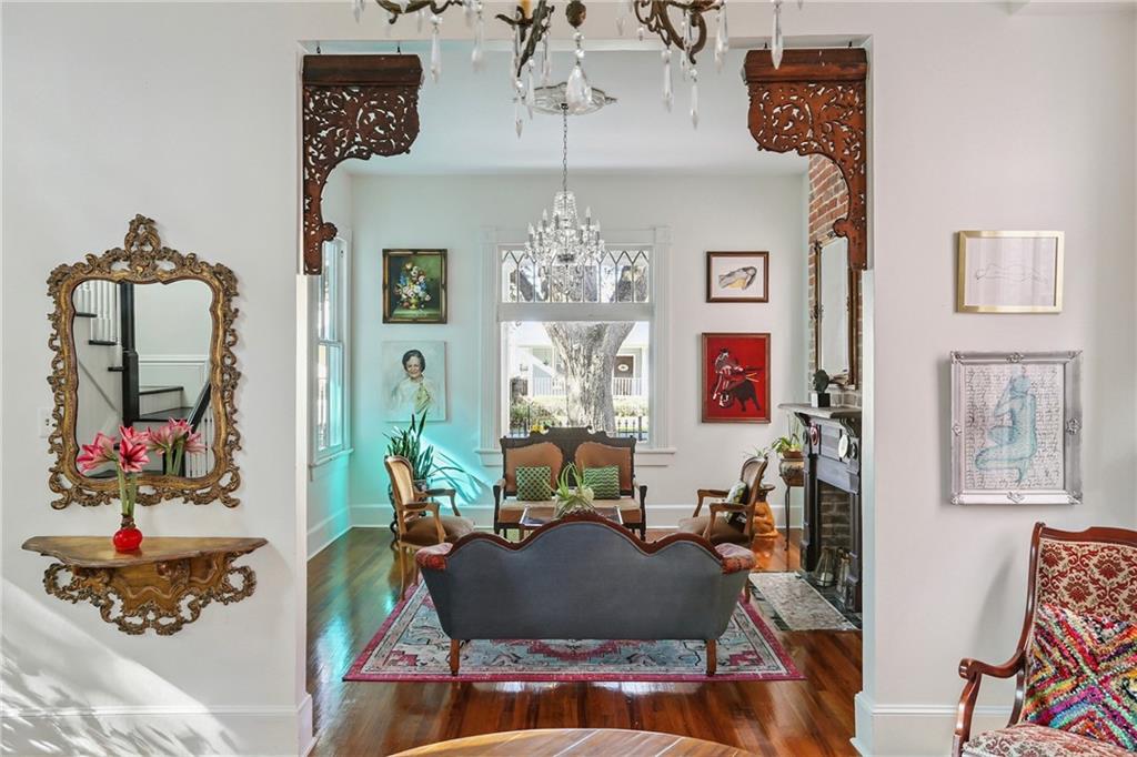 2126 BRAINARD Street