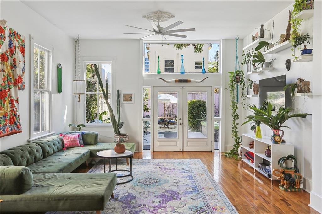 2126 BRAINARD Street