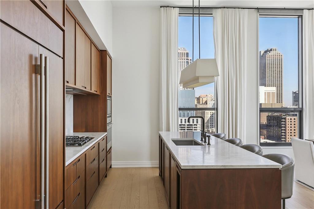 1001 JULIA Street 14E