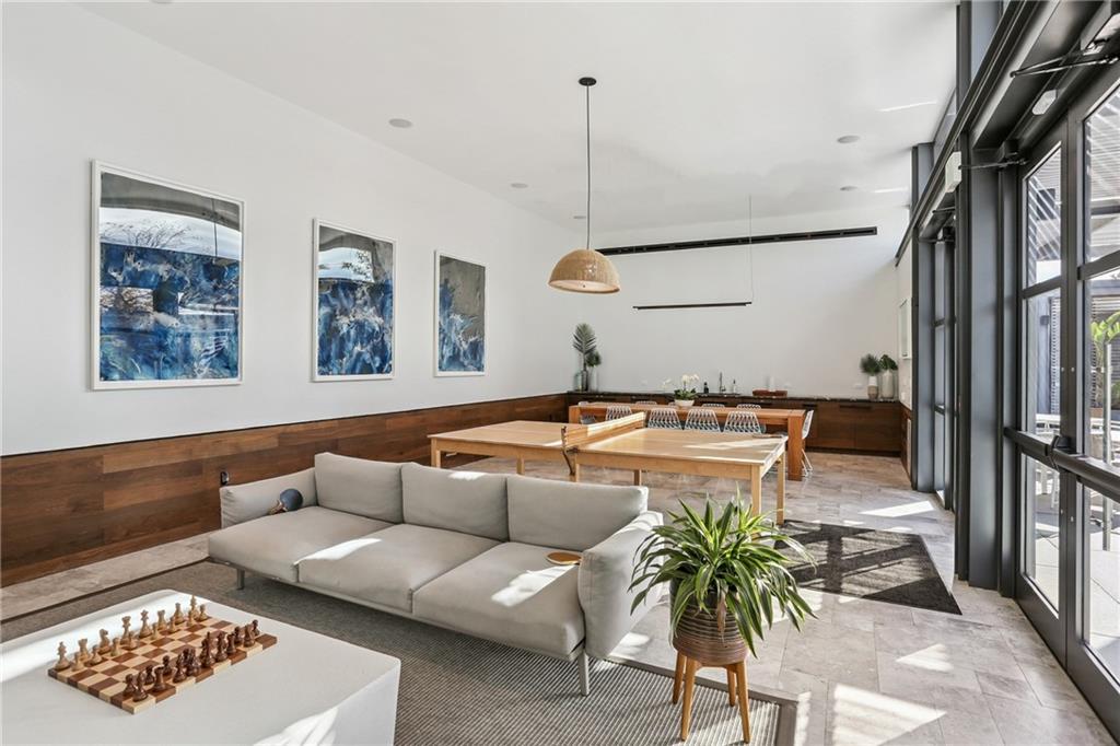 1001 JULIA Street 14E