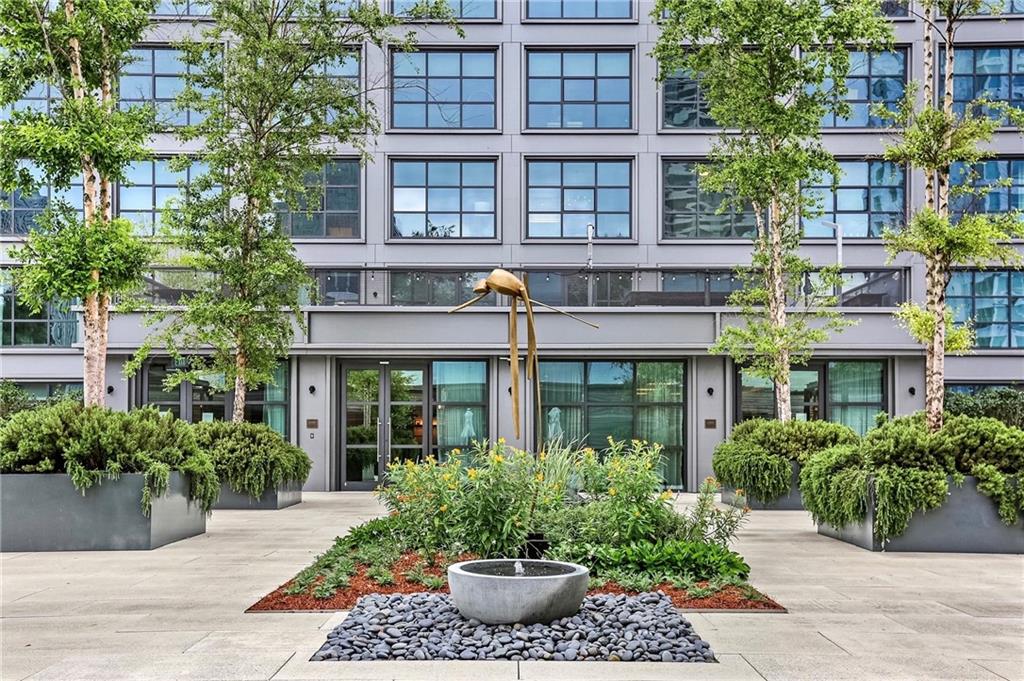 1001 JULIA Street 14E