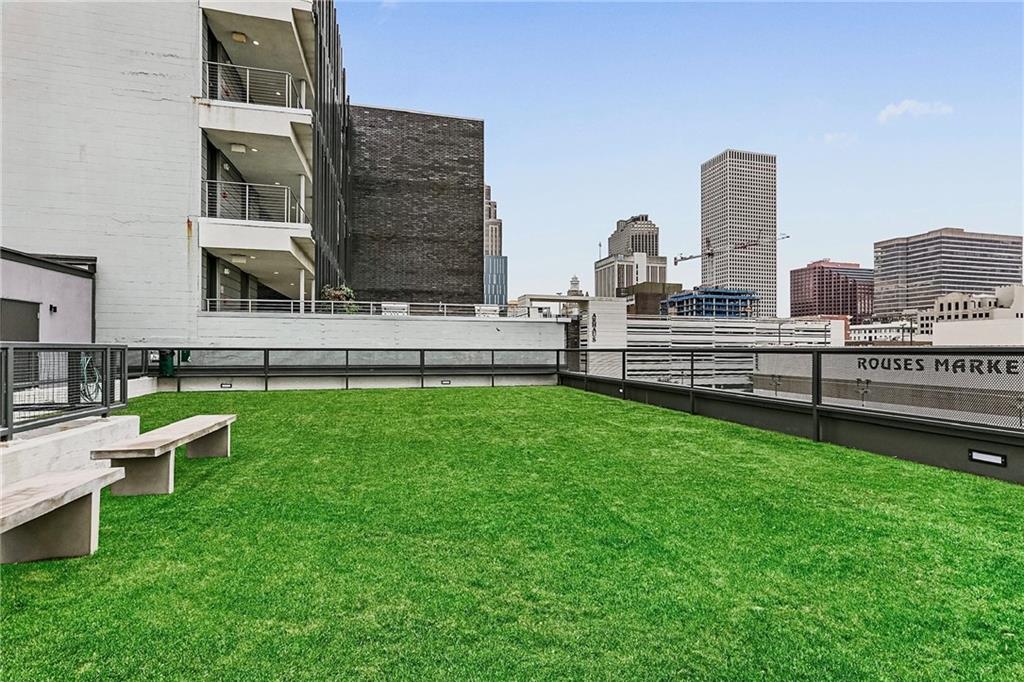 1001 JULIA Street 14E