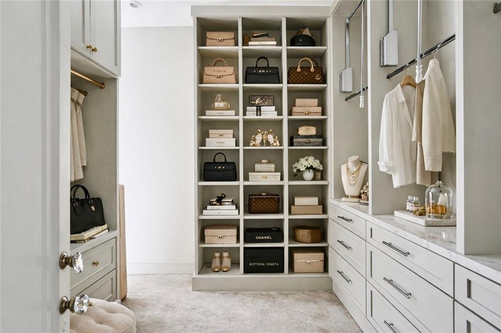 44 AUDUBON Boulevard