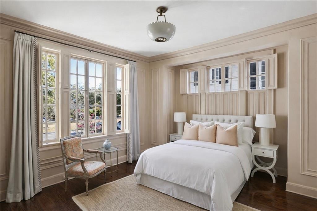 44 AUDUBON Boulevard