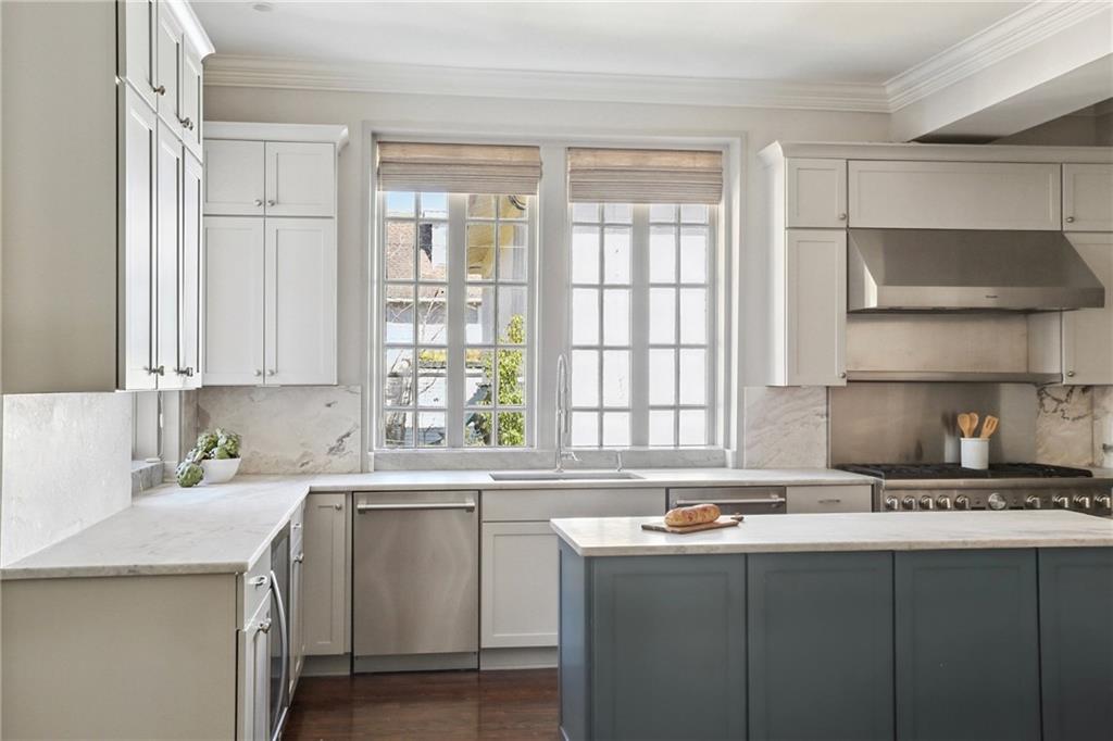 44 AUDUBON Boulevard