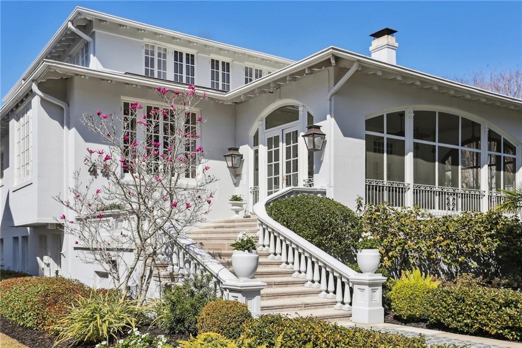 44 AUDUBON Boulevard