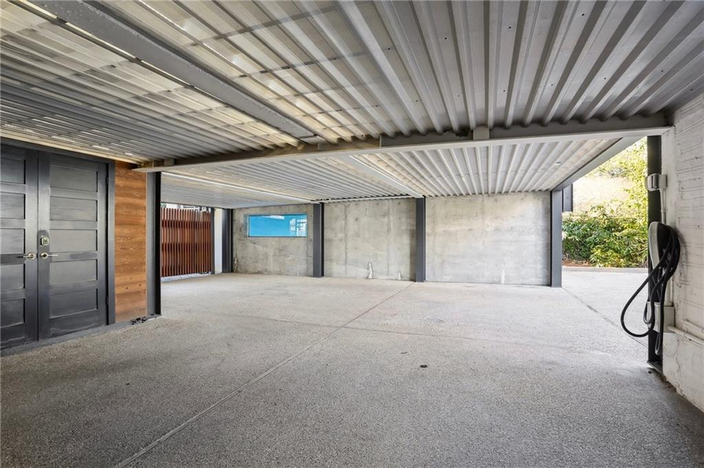 44 AUDUBON Boulevard